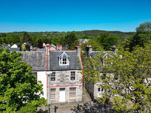 11 Inverallan Court, The Square,  Grantown on Spey