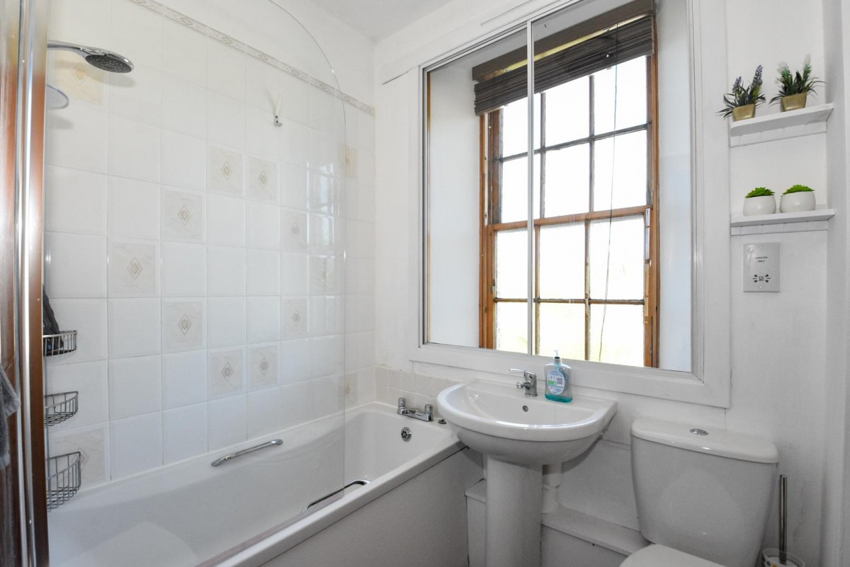 Images for 11 Inverallan Court, The Square,  Grantown on Spey EAID:massoncairnsltdapi BID:1