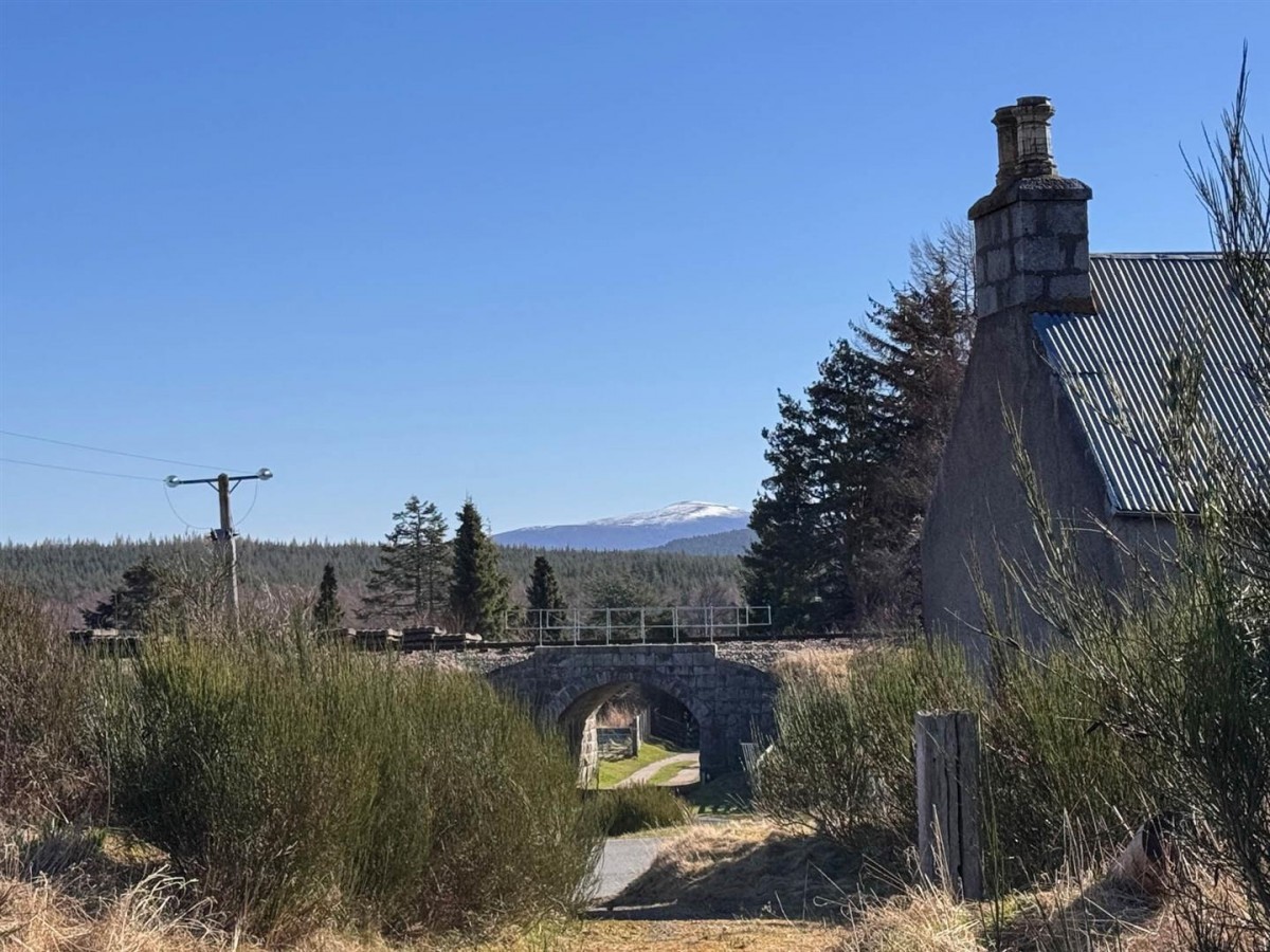 Images for Milton Cottage, Steading & Land, Boat Of Garten EAID:massoncairnsltdapi BID:1