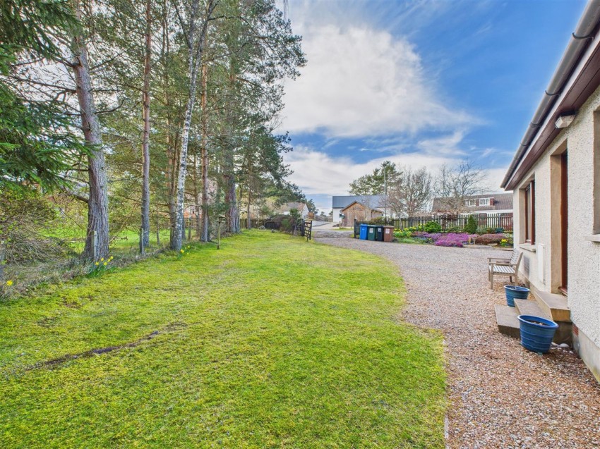 Images for Comiston, Tulloch Road, Nethy Bridge