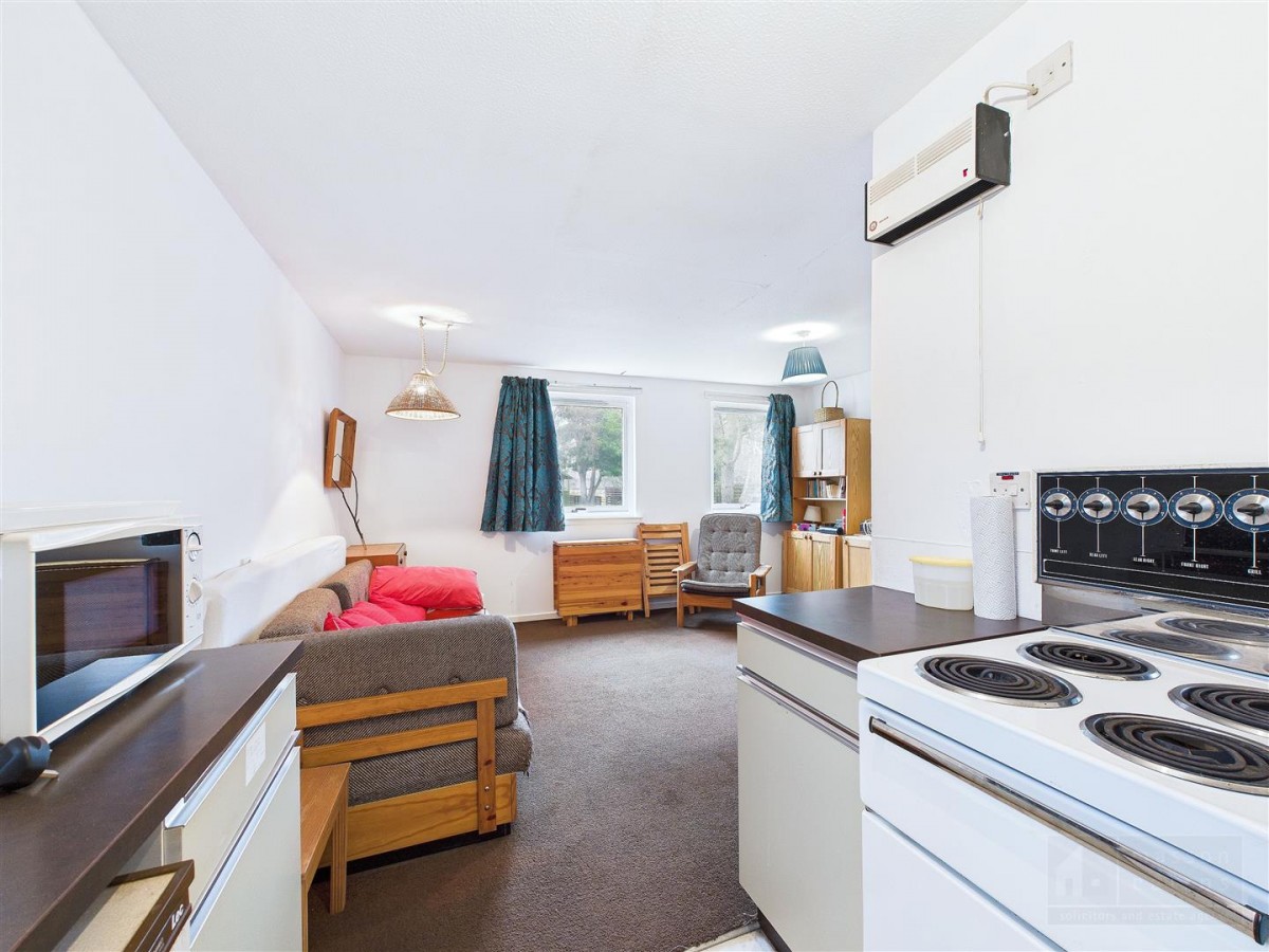Images for 8a Corrour Road, Aviemore EAID:massoncairnsltdapi BID:1