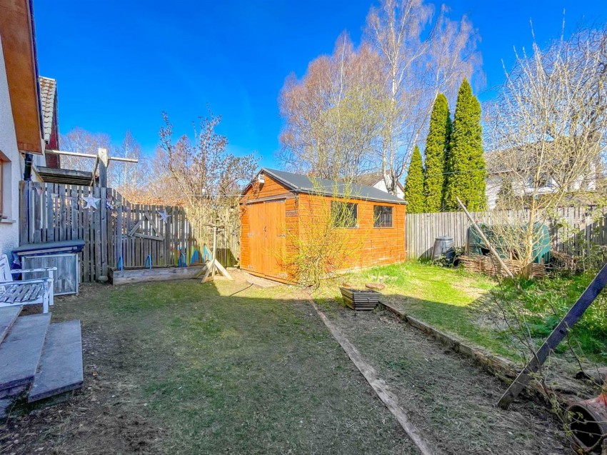 Images for 62 Corrour Road, Aviemore