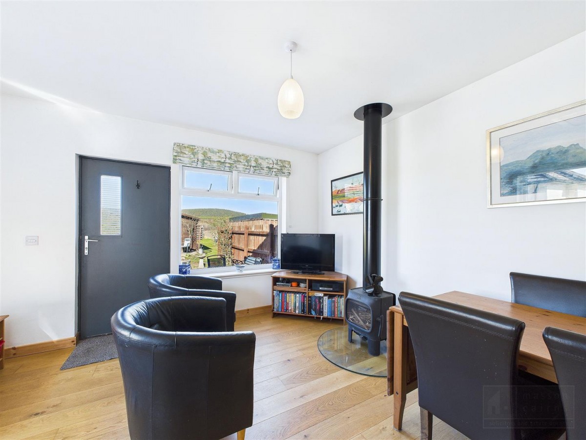 Images for 11 Carr Place, Carrbridge EAID:massoncairnsltdapi BID:1
