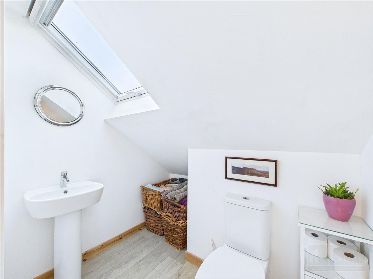 Images for 11 Carr Place, Carrbridge EAID:massoncairnsltdapi BID:1