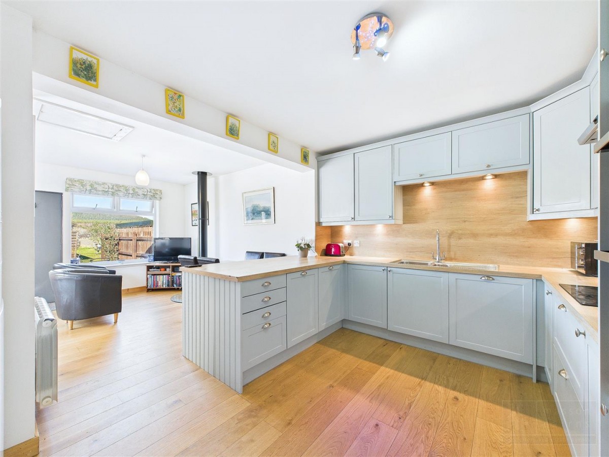 Images for 11 Carr Place, Carrbridge EAID:massoncairnsltdapi BID:1