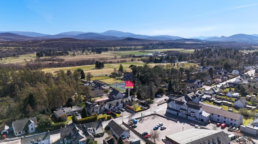 Images for Lakefield, Main Street, Newtonmore