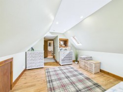Images for Lakefield, Main Street, Newtonmore