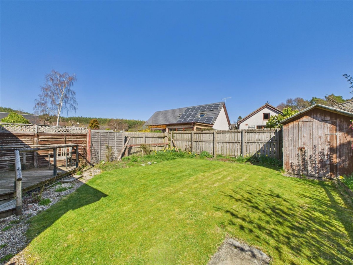 Images for 31 Hillside Avenue, Kingussie EAID:massoncairnsltdapi BID:1