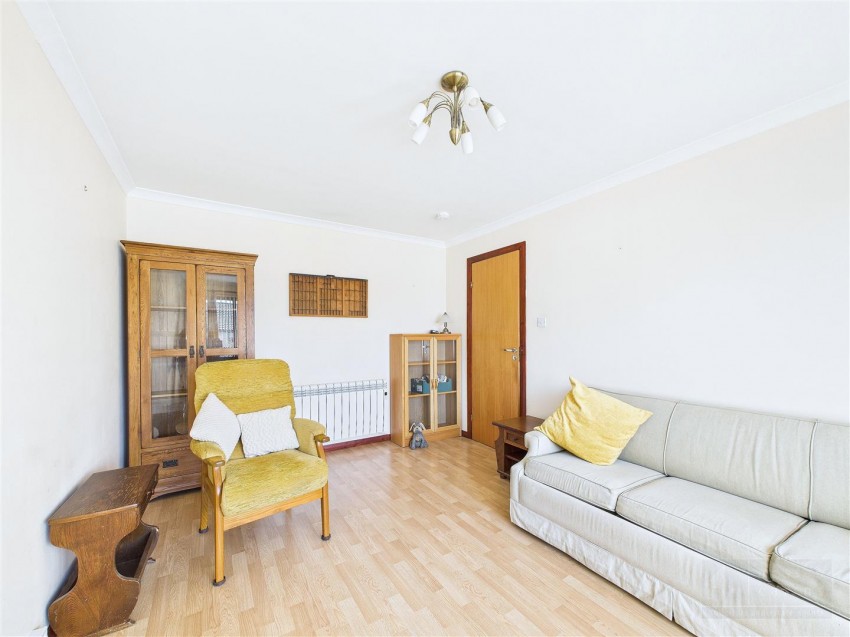 Images for 31 Hillside Avenue, Kingussie
