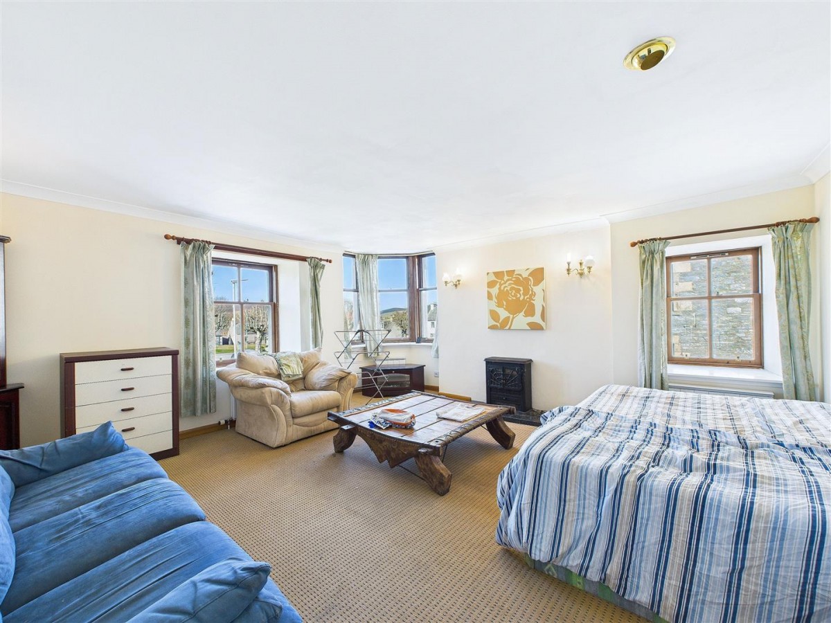 Images for The Clockhouse Restaurant & 2 Apartments, The Square, Tomintoul EAID:massoncairnsltdapi BID:1