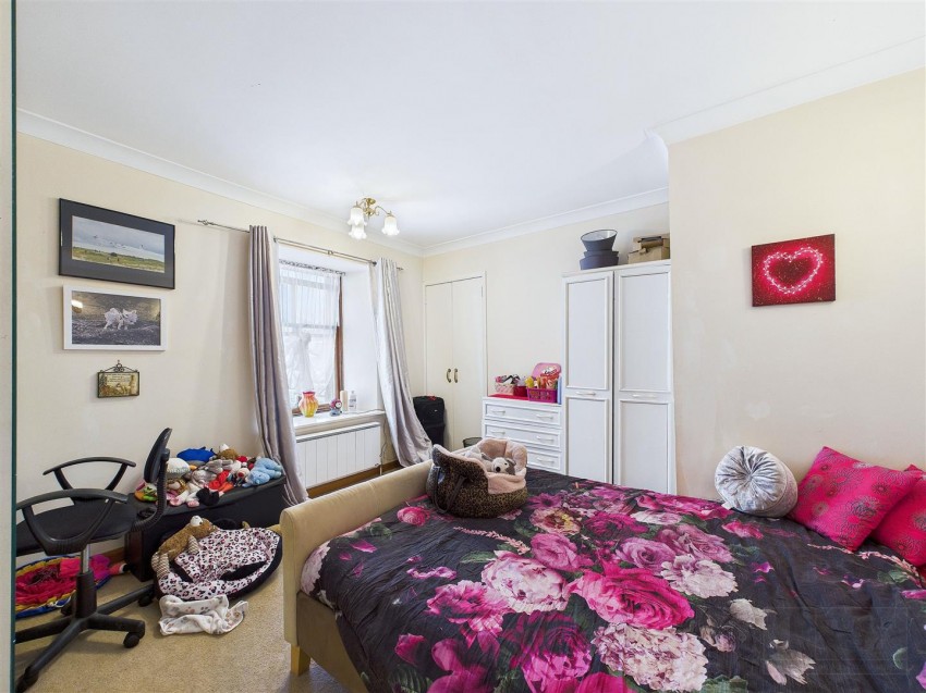 Images for The Clockhouse Restaurant & 2 Apartments, The Square, Tomintoul