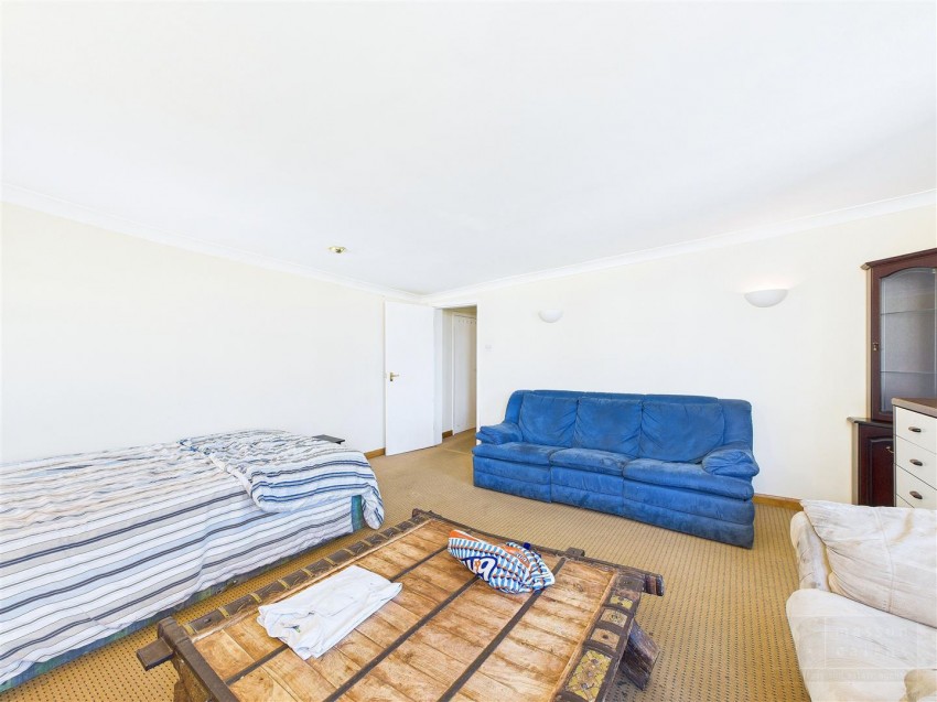 Images for The Clockhouse Restaurant & 2 Apartments, The Square, Tomintoul