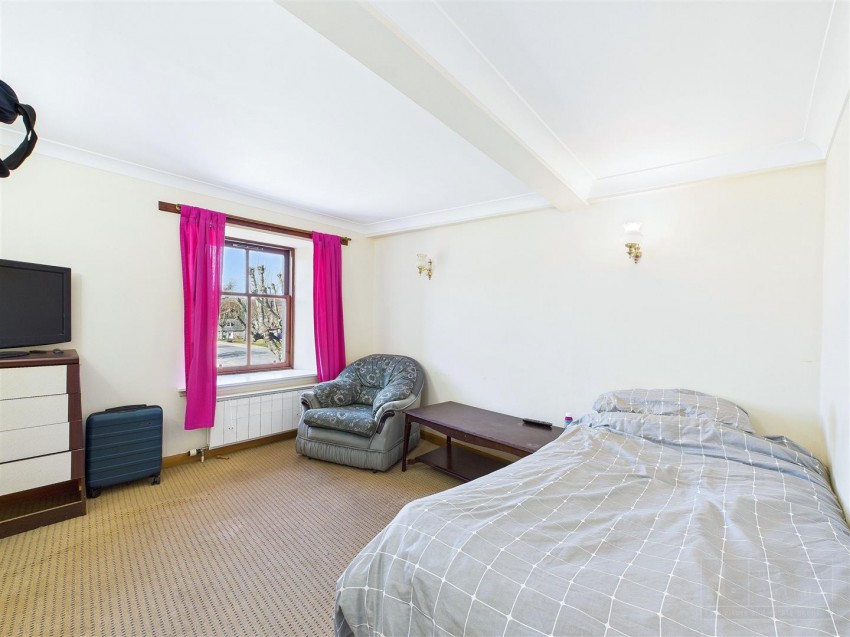 Images for The Clockhouse Restaurant & 2 Apartments, The Square, Tomintoul