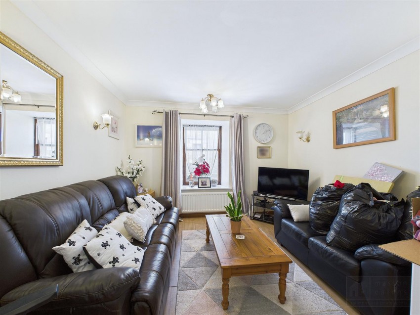 Images for The Clockhouse Restaurant & 2 Apartments, The Square, Tomintoul