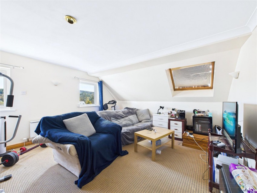 Images for The Clockhouse Restaurant & 2 Apartments, The Square, Tomintoul