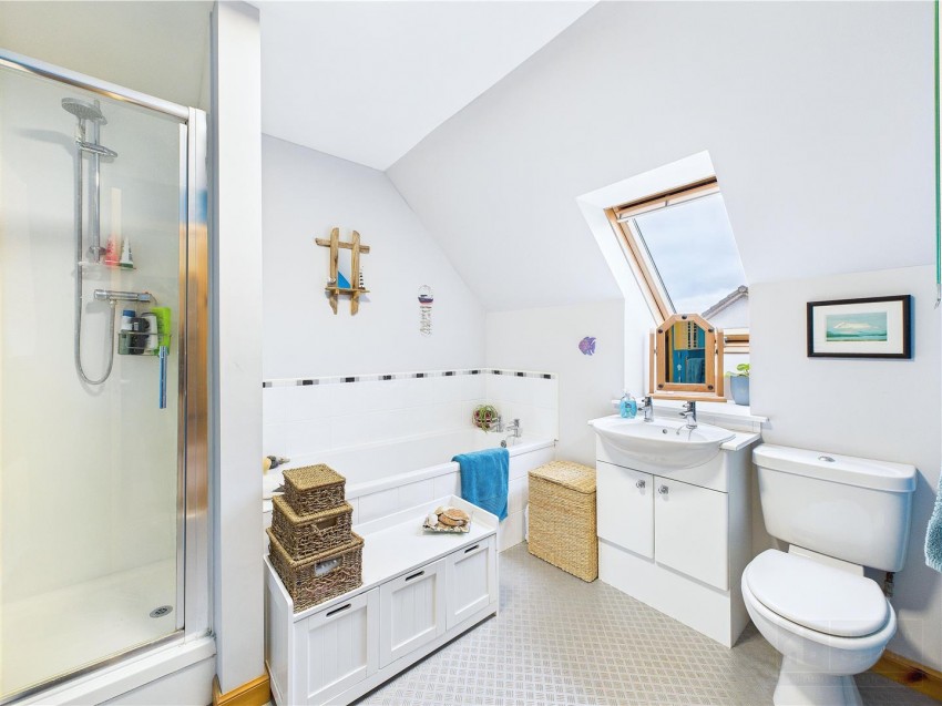 Images for 8 Loch Na Leoba Road, Newtonmore