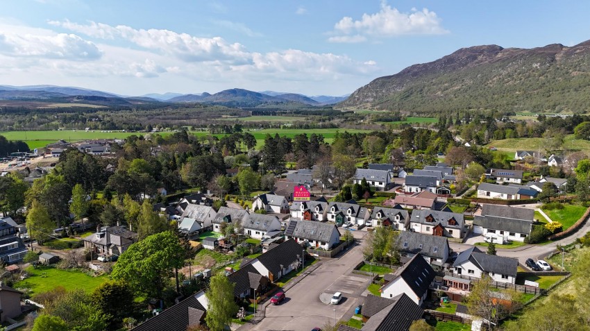 Images for 8 Loch Na Leoba Road, Newtonmore