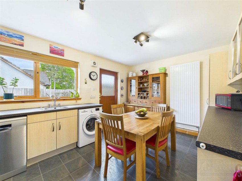 Images for 8 Loch Na Leoba Road, Newtonmore
