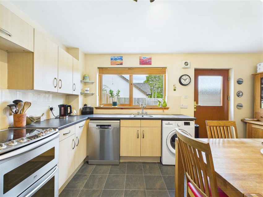 Images for 8 Loch Na Leoba Road, Newtonmore