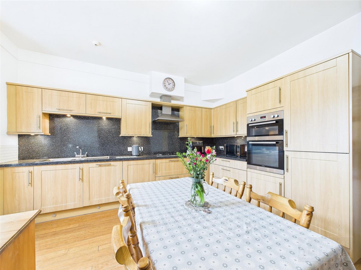 Images for Dunmhor House, 67 High Street, Kingussie EAID:massoncairnsltdapi BID:1