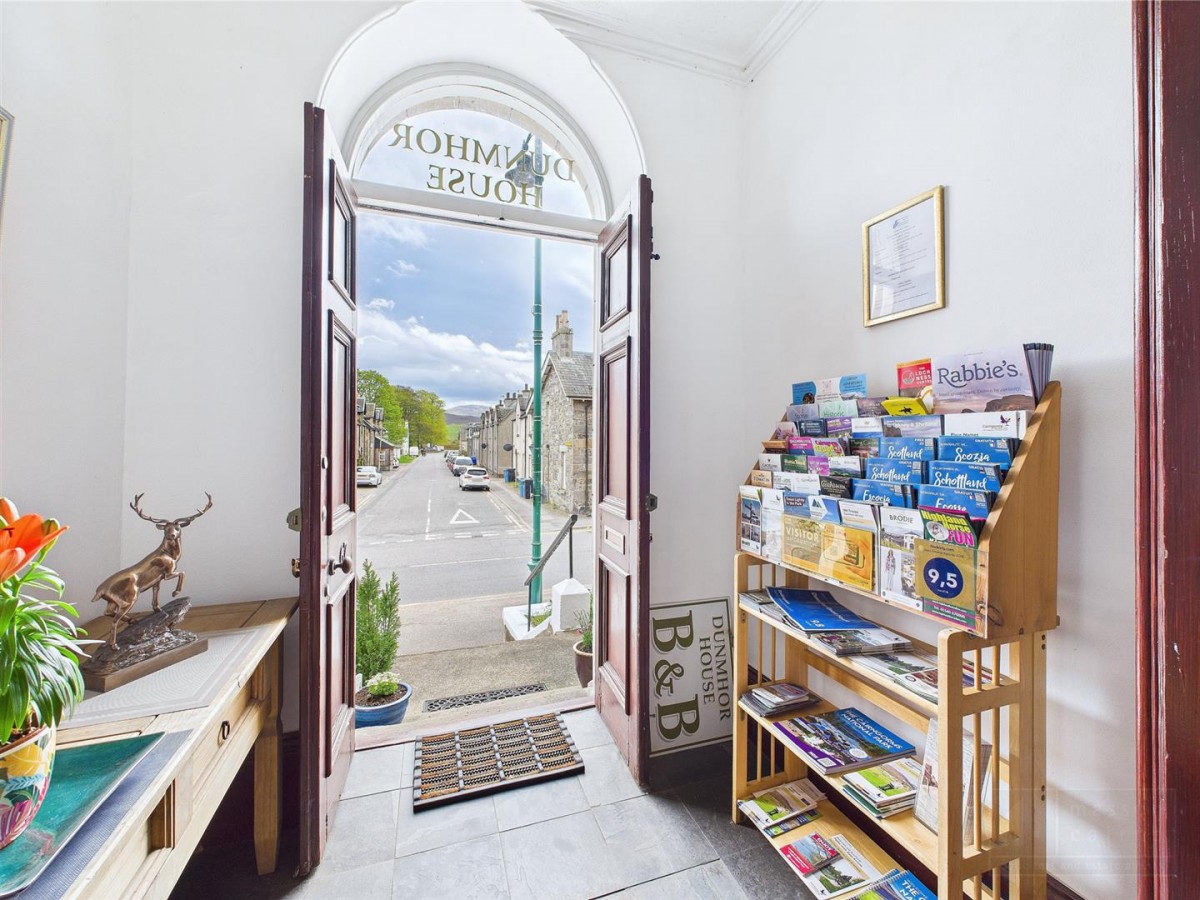 Images for Dunmhor House, 67 High Street, Kingussie EAID:massoncairnsltdapi BID:1