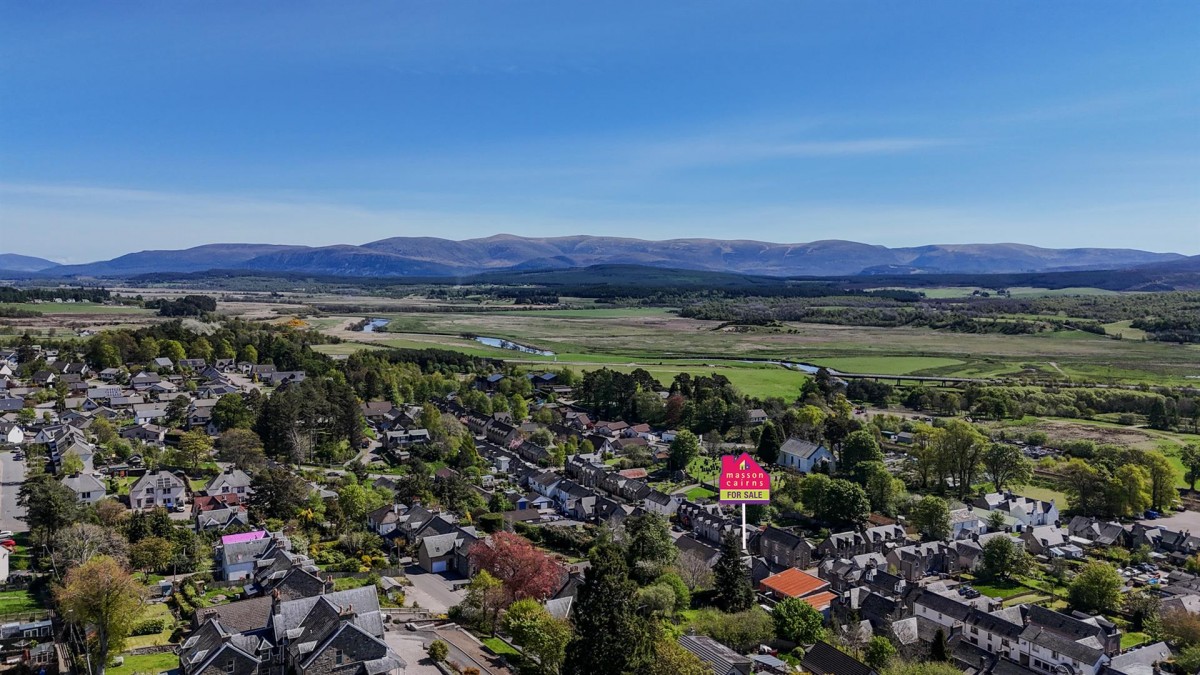 Images for Dunmhor House, 67 High Street, Kingussie EAID:massoncairnsltdapi BID:1