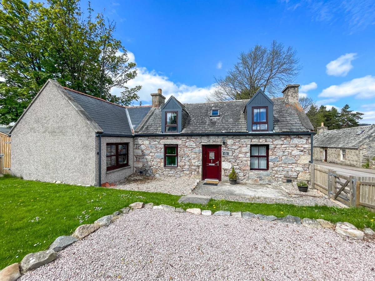 Images for Avondale, 110 Main Street, Tomintoul, EAID:massoncairnsltdapi BID:1