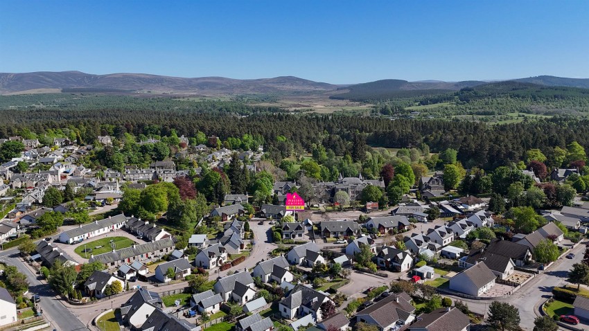 Images for 19 Woodburn Drive, Grantown on Spey