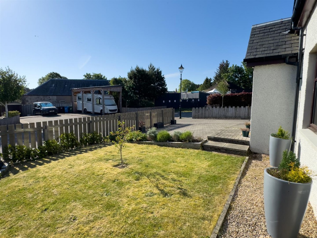Images for 14 Woodburn Drive, Grantown on Spey EAID:massoncairnsltdapi BID:1