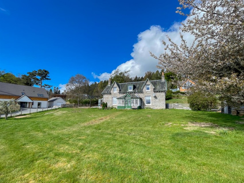 Images for Mains of Curr Farmhouse, Broomhill, Dulnain Bridge
