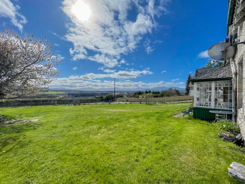 Images for Mains of Curr Farmhouse, Broomhill, Dulnain Bridge