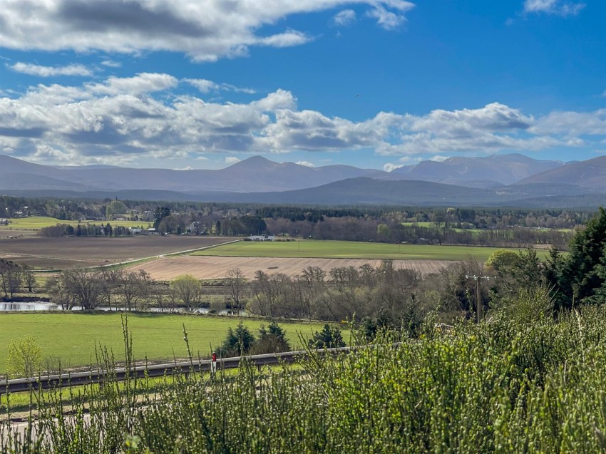 Images for Mains of Curr Farmhouse, Broomhill, Dulnain Bridge