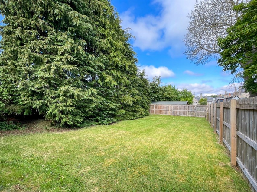 Images for 46b High Street, Grantown on Spey