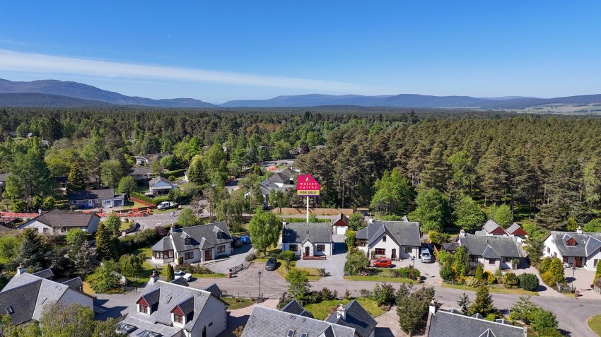 Images for 25 Dirdhu Court, Nethy Bridge
