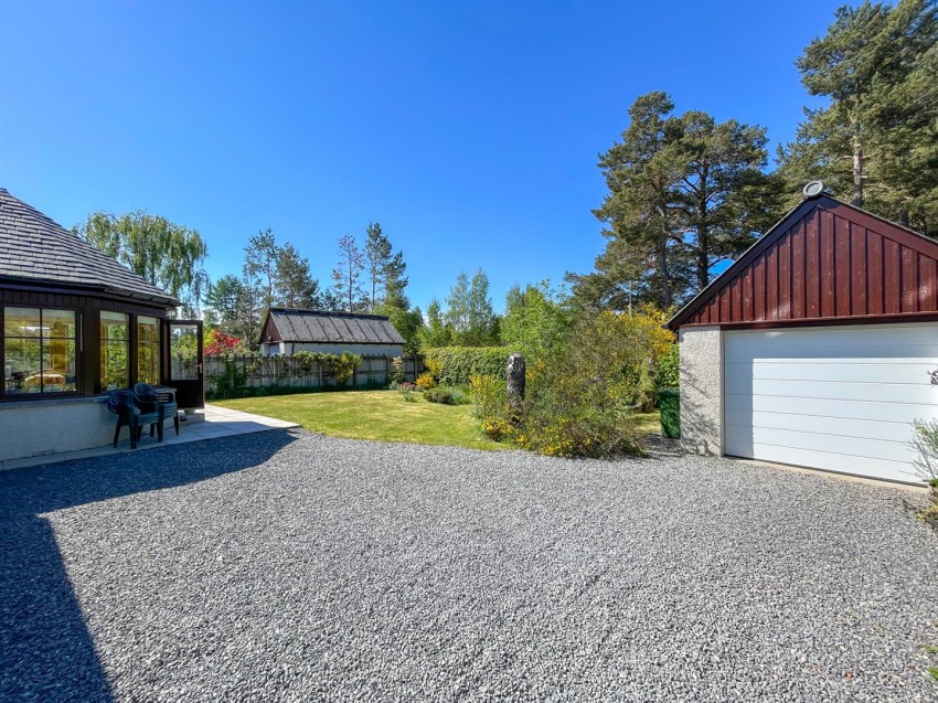 Images for 25 Dirdhu Court, Nethy Bridge