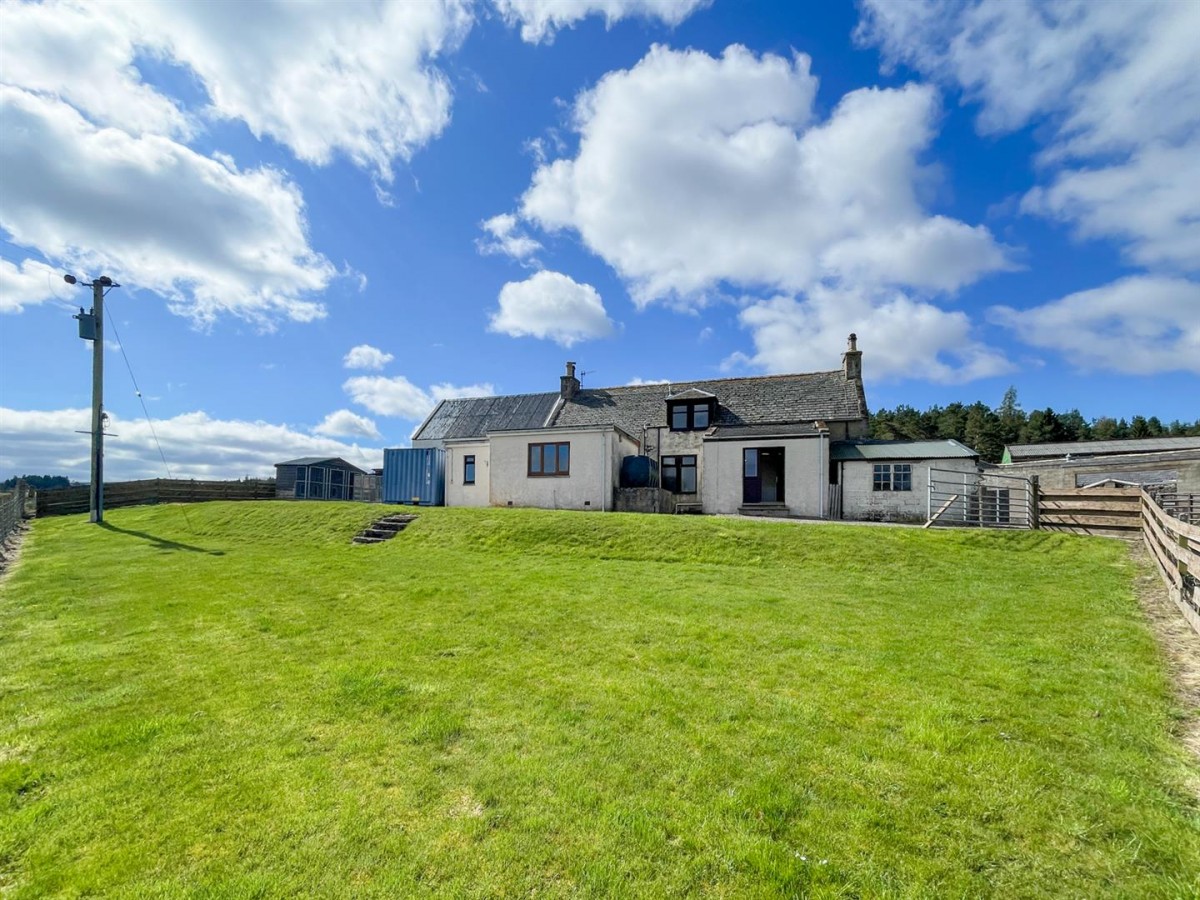 Images for Findron Farmhouse, Tomintoul EAID:massoncairnsltdapi BID:1