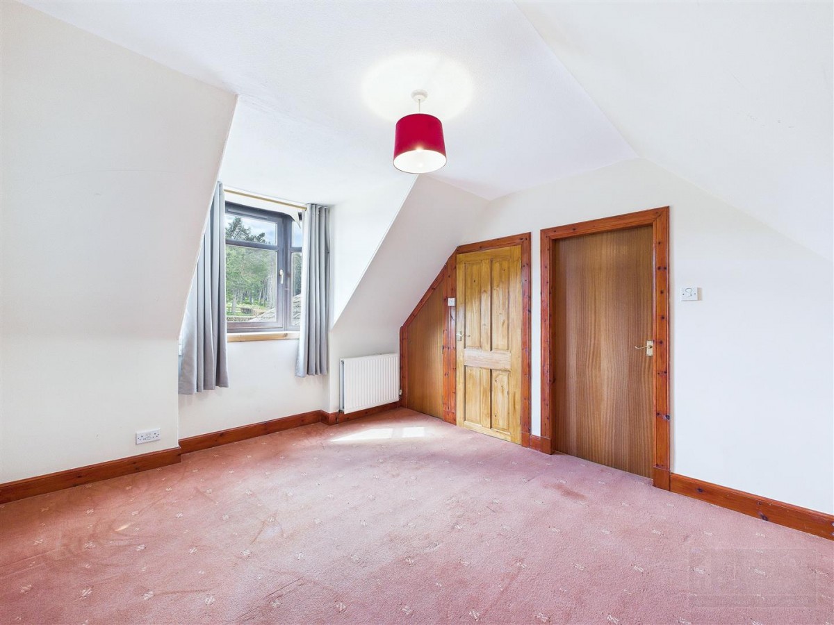 Images for Findron Farmhouse, Tomintoul EAID:massoncairnsltdapi BID:1