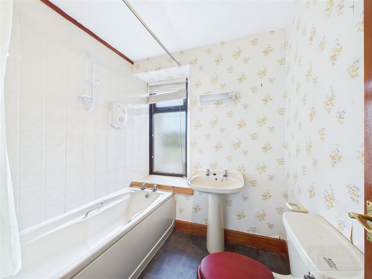 Images for Findron Farmhouse, Tomintoul EAID:massoncairnsltdapi BID:1