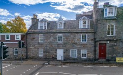 Images for 38 The Square, Grantown on Spey