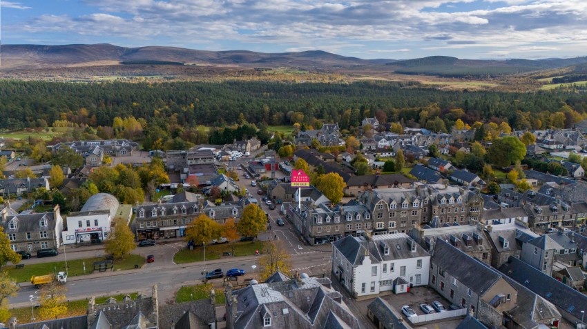 Images for 38 The Square, Grantown on Spey