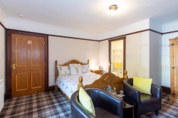 Images for 38 The Square, Grantown on Spey