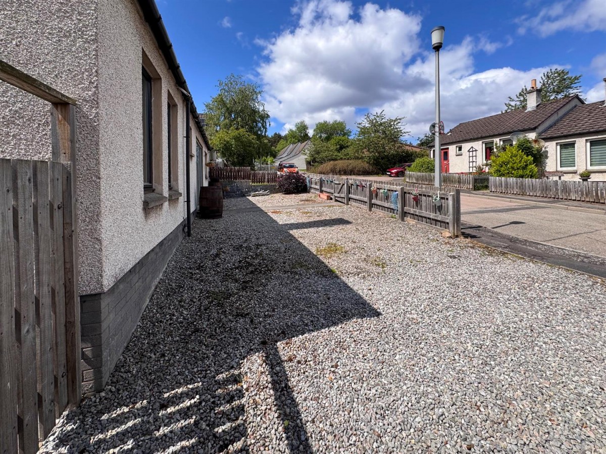 Images for 37 Beachen Court, Grantown on Spey EAID:massoncairnsltdapi BID:1