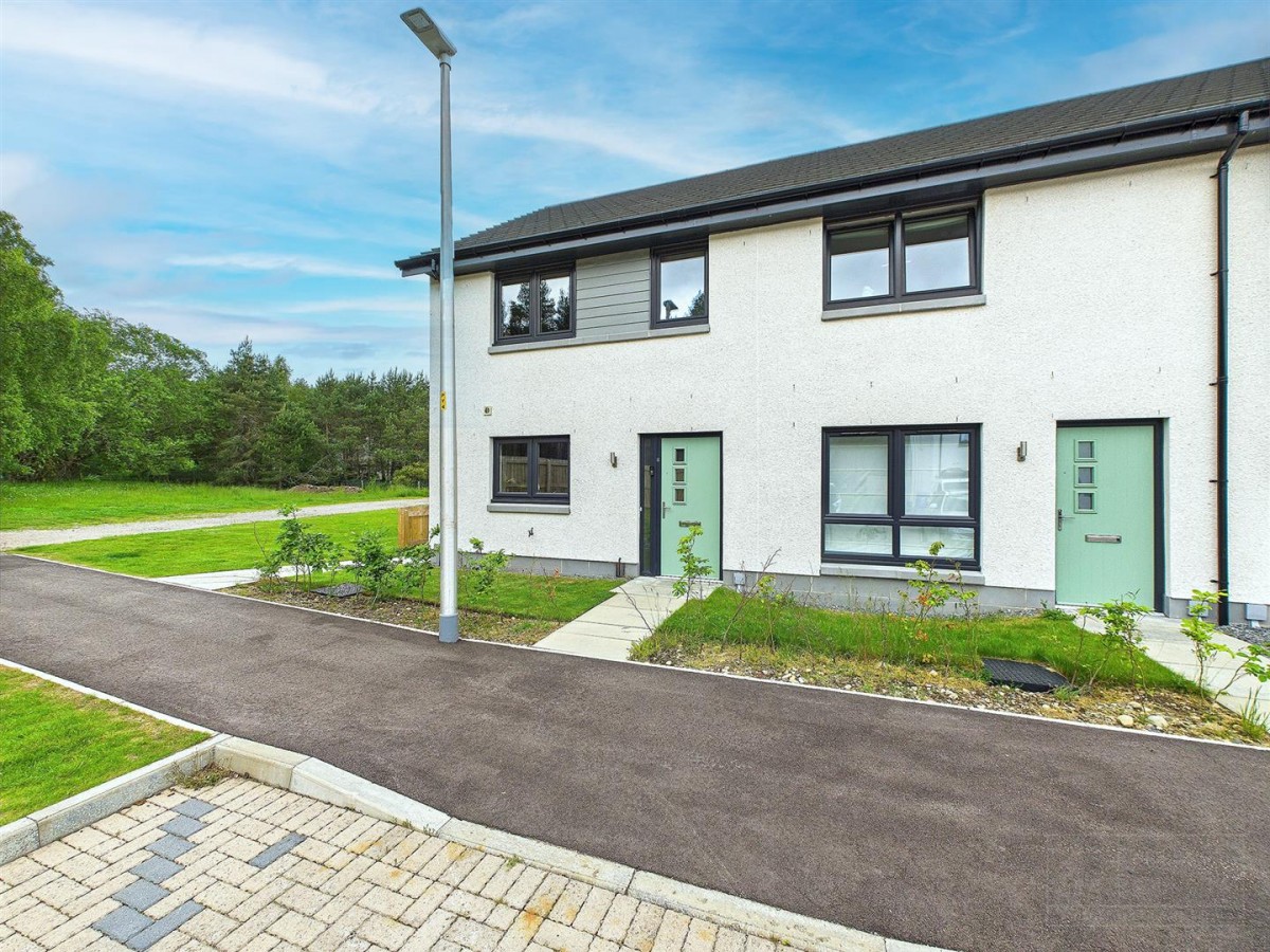 Images for 8 Pinefield, Carrbridge EAID:massoncairnsltdapi BID:1