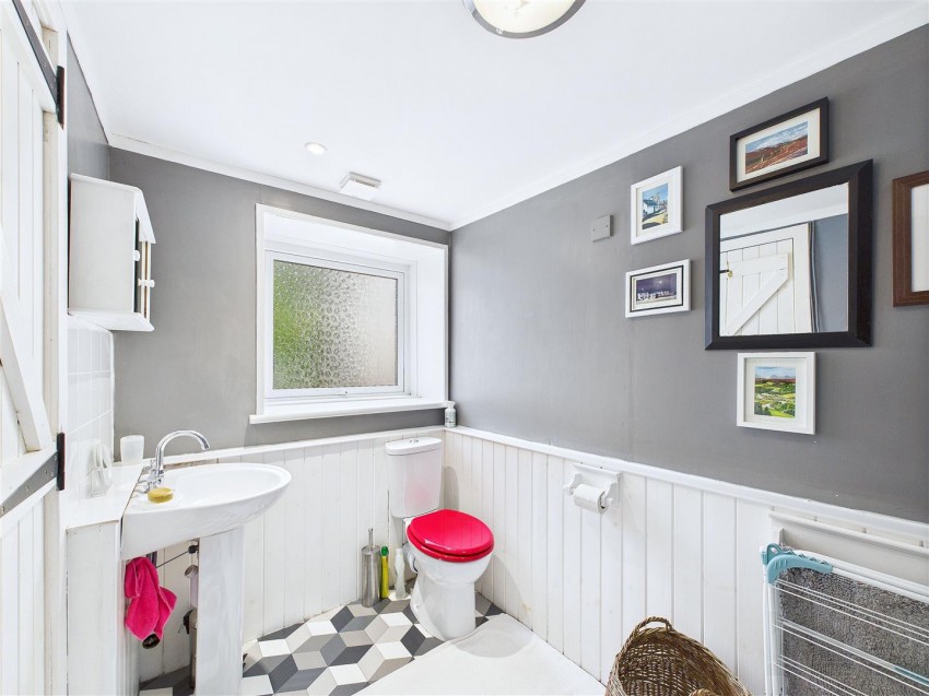 Images for Rosewood, 2 The Square, Tomintoul,