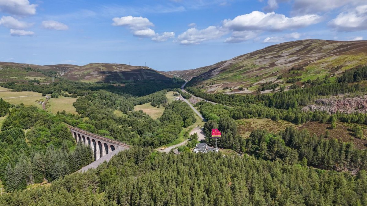 Images for Railway Cottage 4, Slochd, Carrbridge EAID:massoncairnsltdapi BID:1