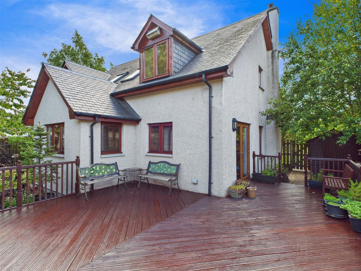 Images for 11 Croftside, Aviemore EAID:massoncairnsltdapi BID:1