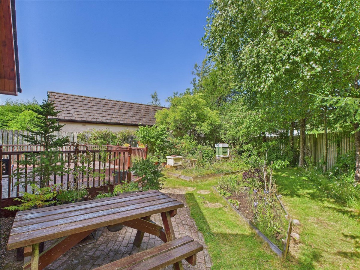 Images for 11 Croftside, Aviemore EAID:massoncairnsltdapi BID:1