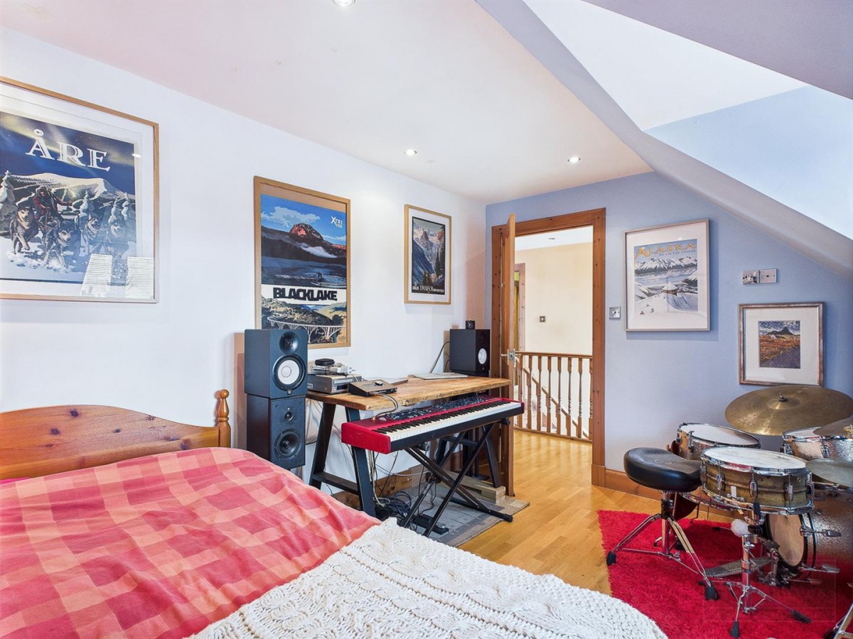 Images for 11 Croftside, Aviemore EAID:massoncairnsltdapi BID:1