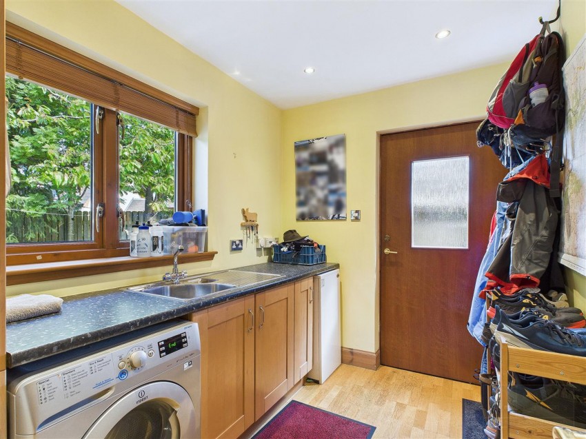 Images for 11 Croftside, Aviemore