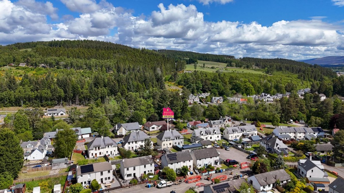 Images for 6 Fraser Road, Dulnain Bridge EAID:massoncairnsltdapi BID:1